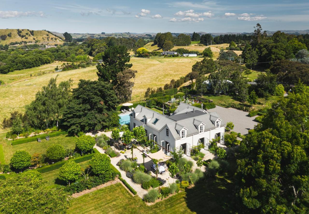 Ranginui Retreat Villa มาสเตอร์ตัน ภายนอก รูปภาพ