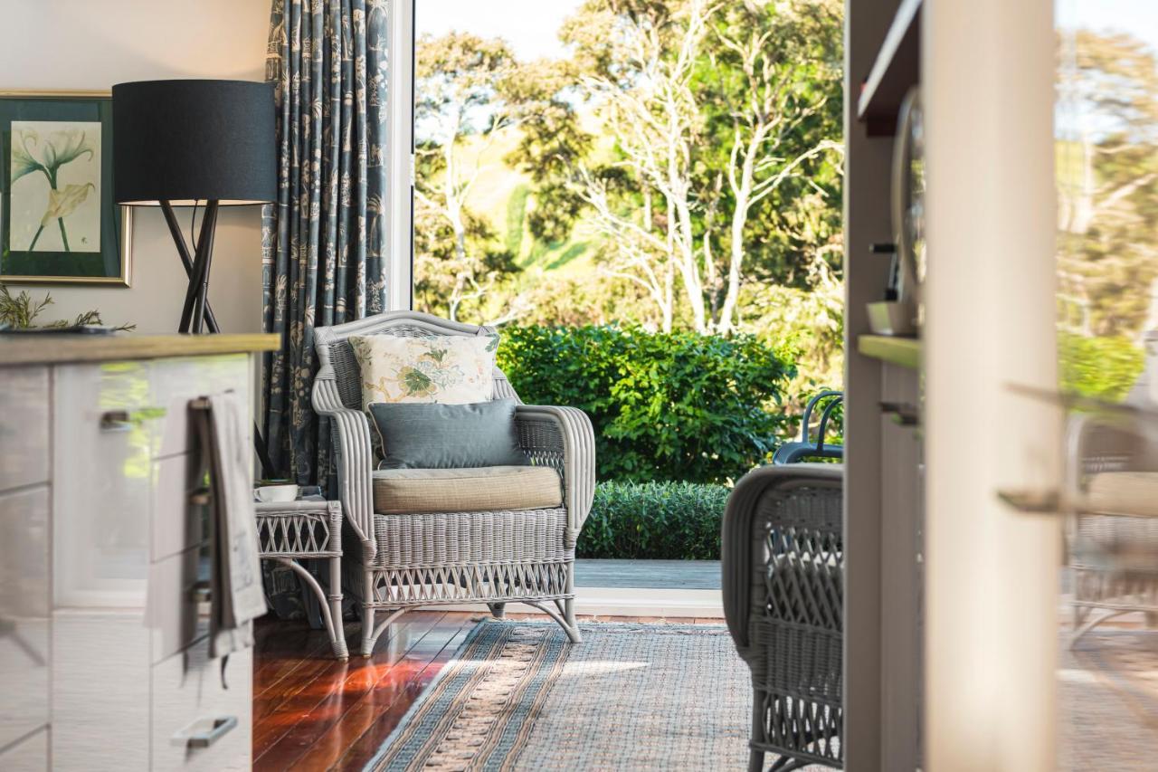 Ranginui Retreat Villa มาสเตอร์ตัน ภายนอก รูปภาพ
